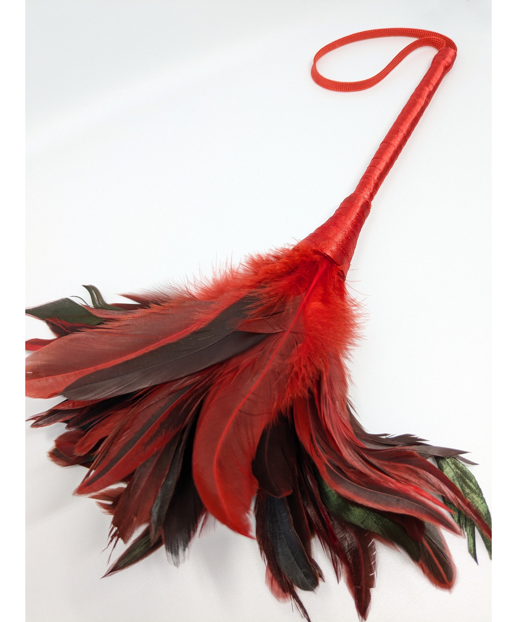 Darkness miotełka z piór do pieszczot