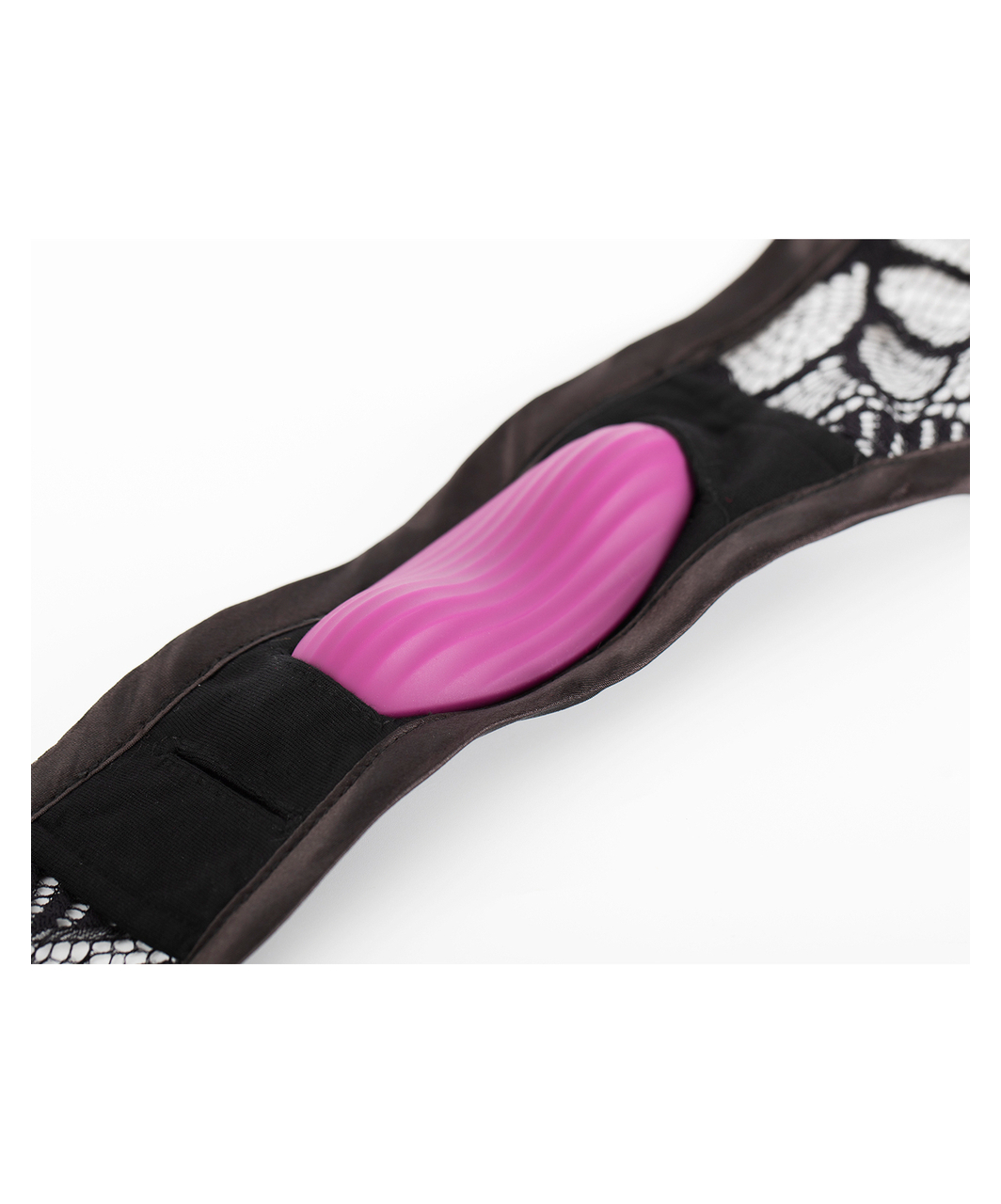 Svakom Edeny Interactive Clitoral Stimulator with Panties