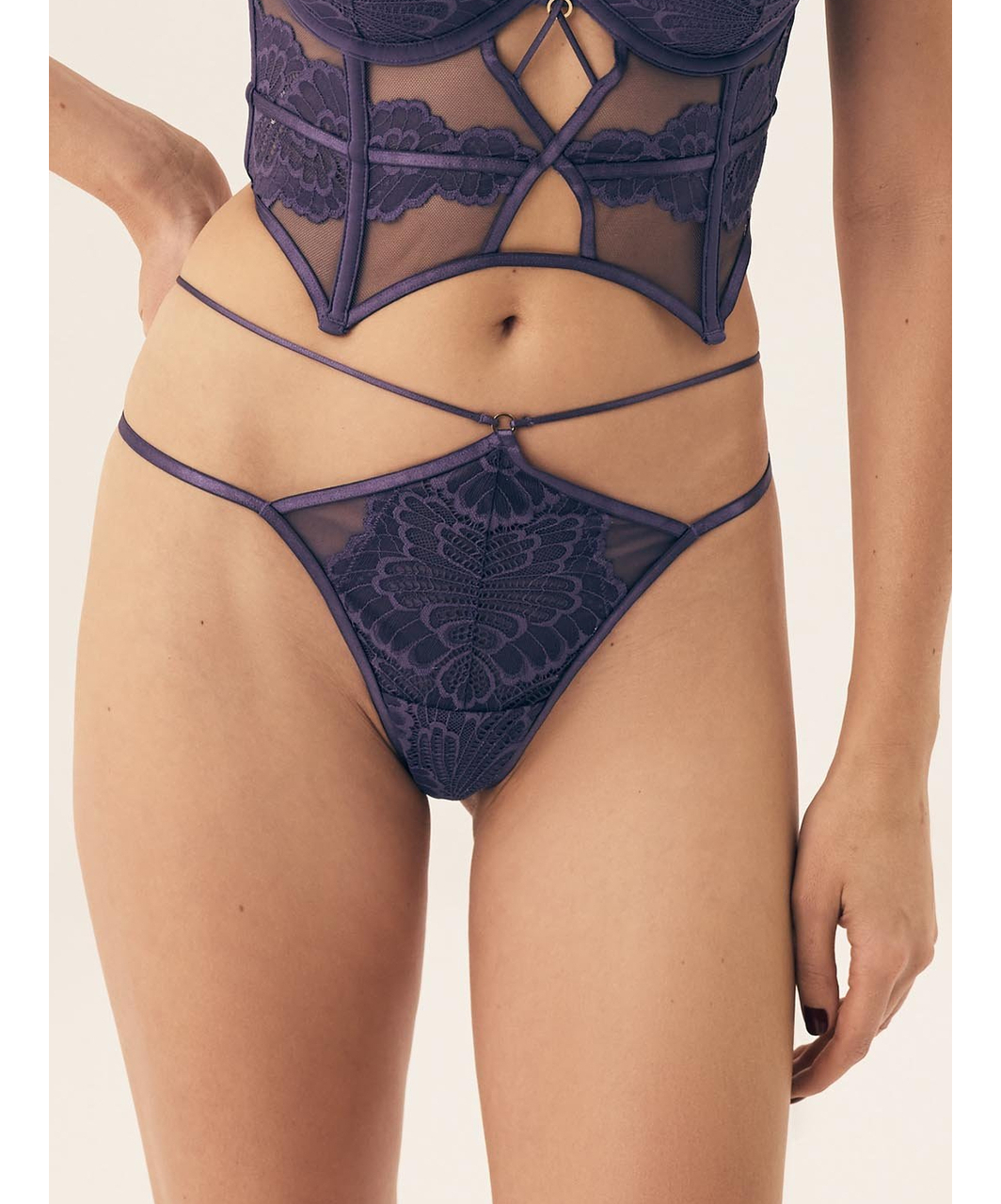 ESOTIQ Bari violetiniai stringai