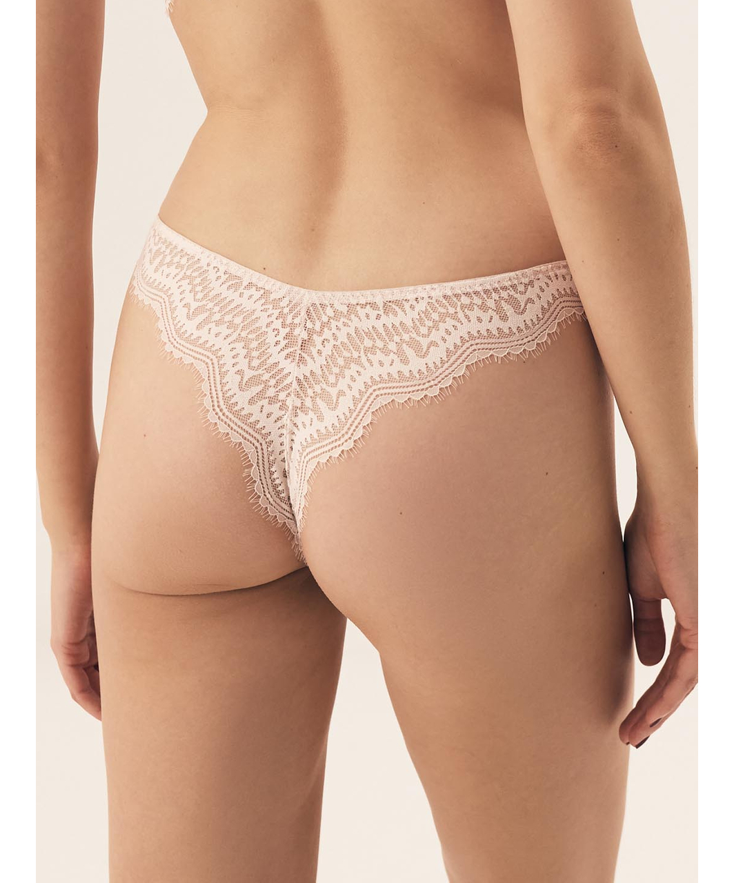 ESOTIQ Brilliant kreminiai stringai