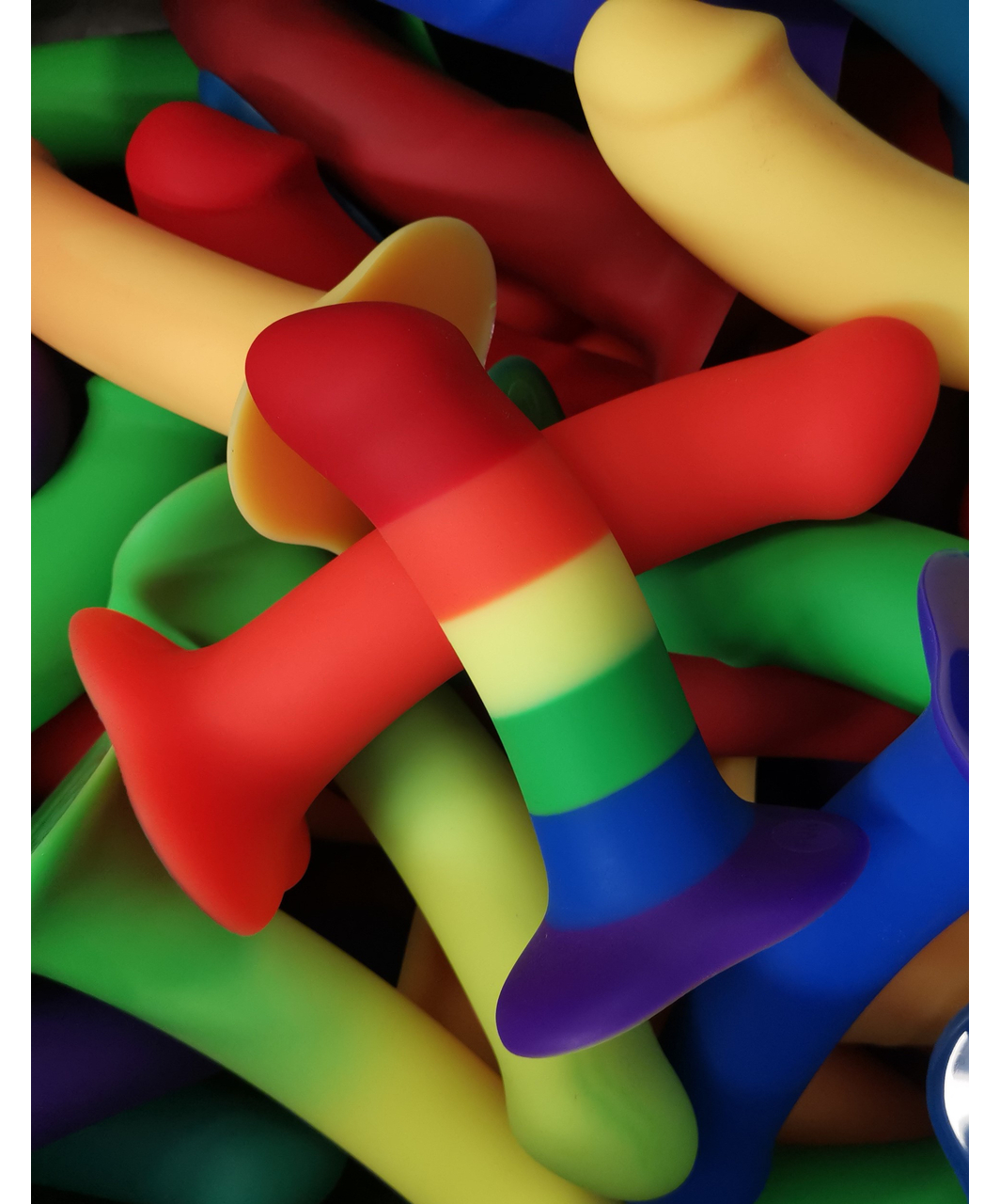 Fun Factory Amor Rainbow Pride Edition силиконовый дилдо