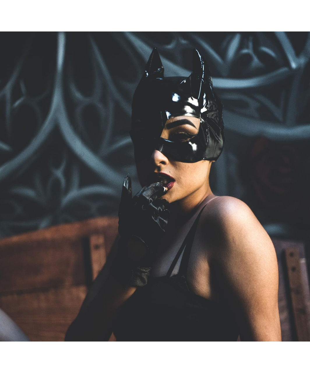 Leg Avenue Lacquered Vinyl Catwoman Mask
