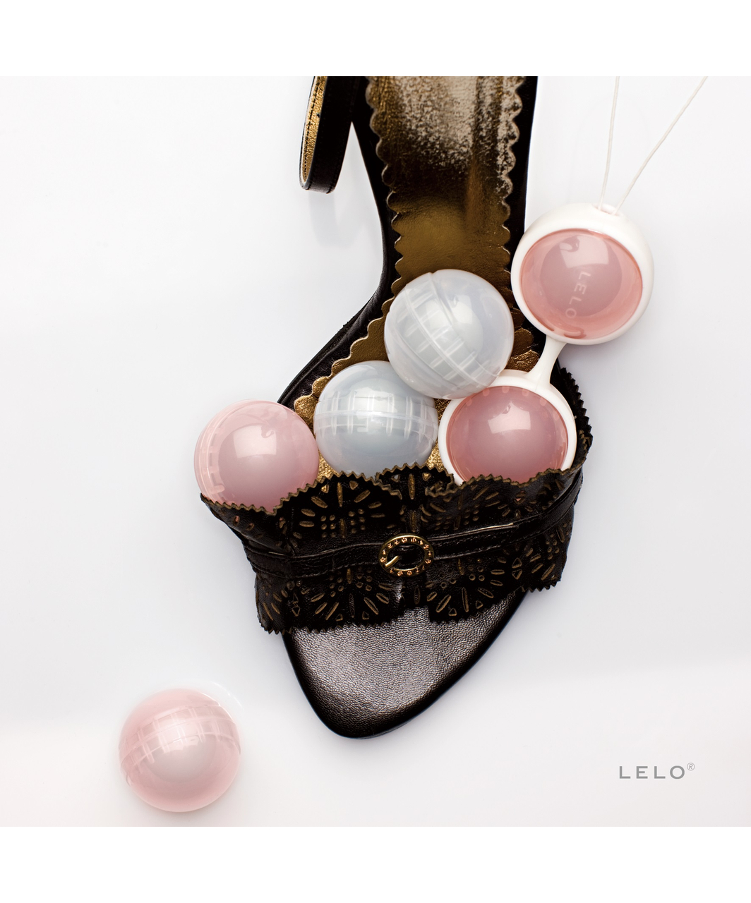 LELO LUNA vaginal balls