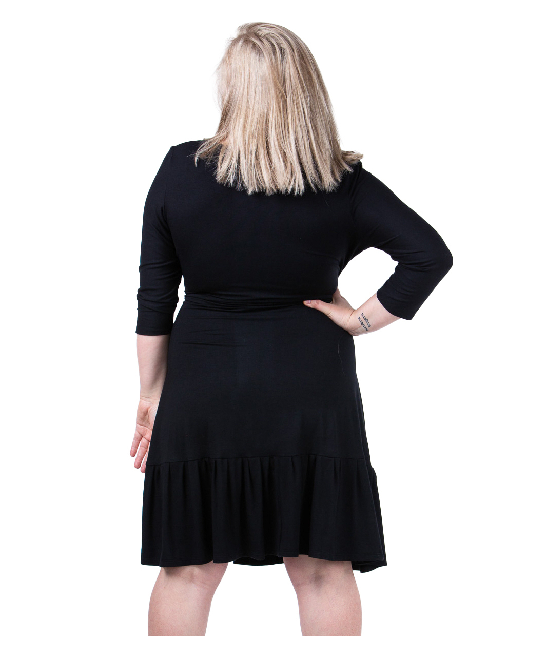 MAKE black tencel robe with flounce hem