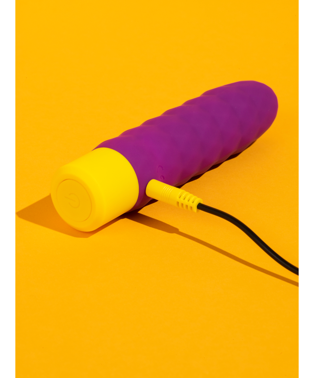 Romp Beat rechargeable vibrator