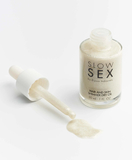 Bijoux Indiscrets "Slow Sex" plaukų ir odos blizgesio aliejus sausam prisilietimui (30 ml)