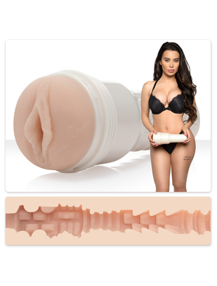 Fleshlight Girls Lana Rhoades masturbatorius