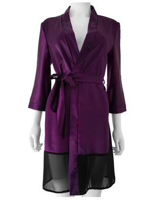 SexyStyle violetinis chalatas su juodu apatiniu kraštu