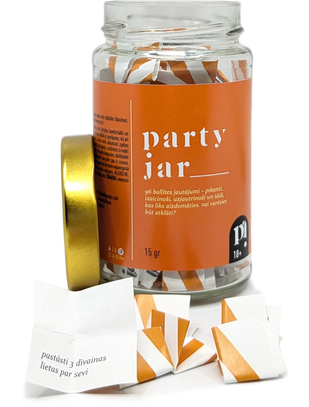 Latvian StuffBook Party Jar jautājumu spēle ballītēm